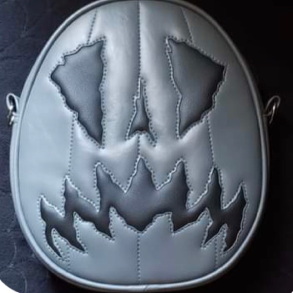 Love pain and stitches Diso - Picture 9 of 9